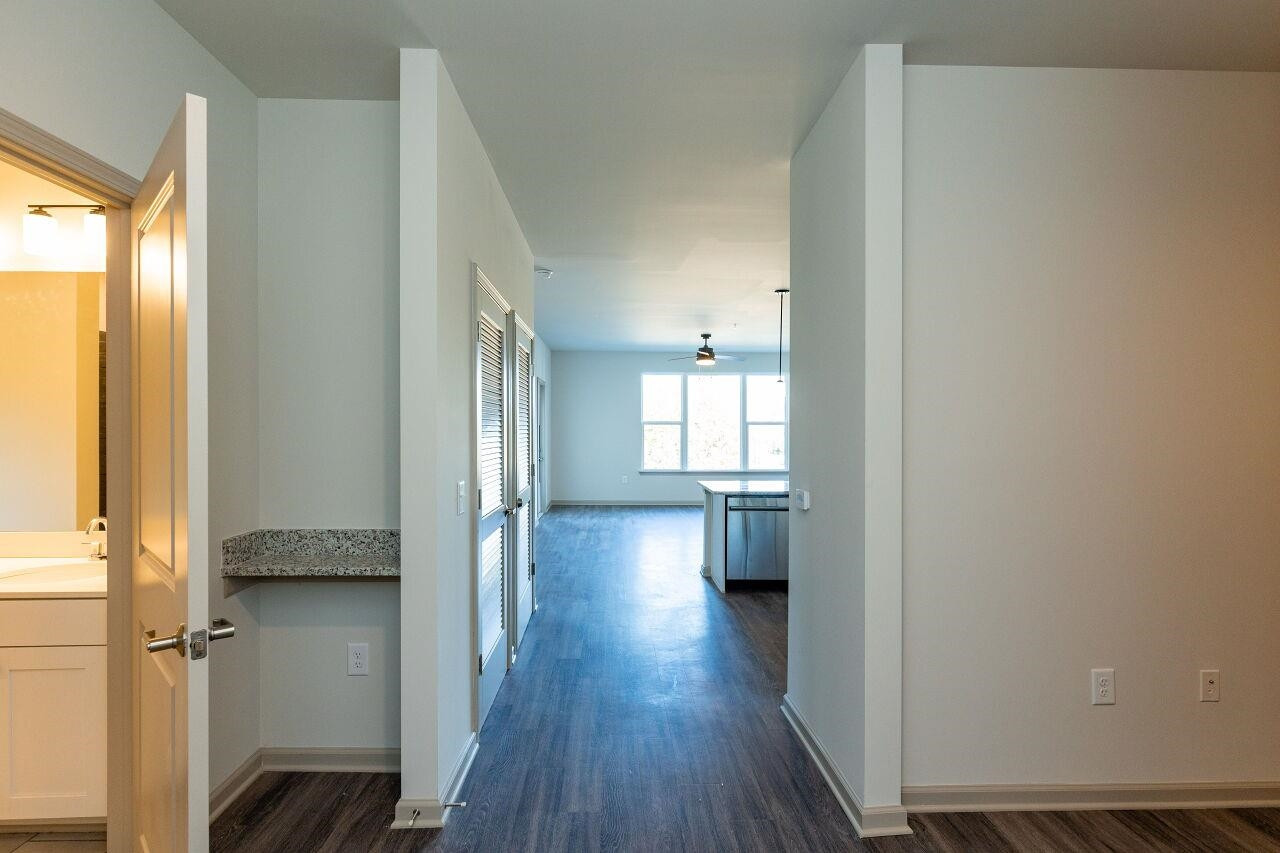 2303 Gathering Sq Court Property Photo 6