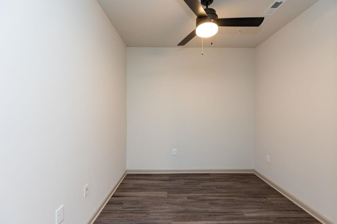 2303 Gathering Sq Court Property Photo 8
