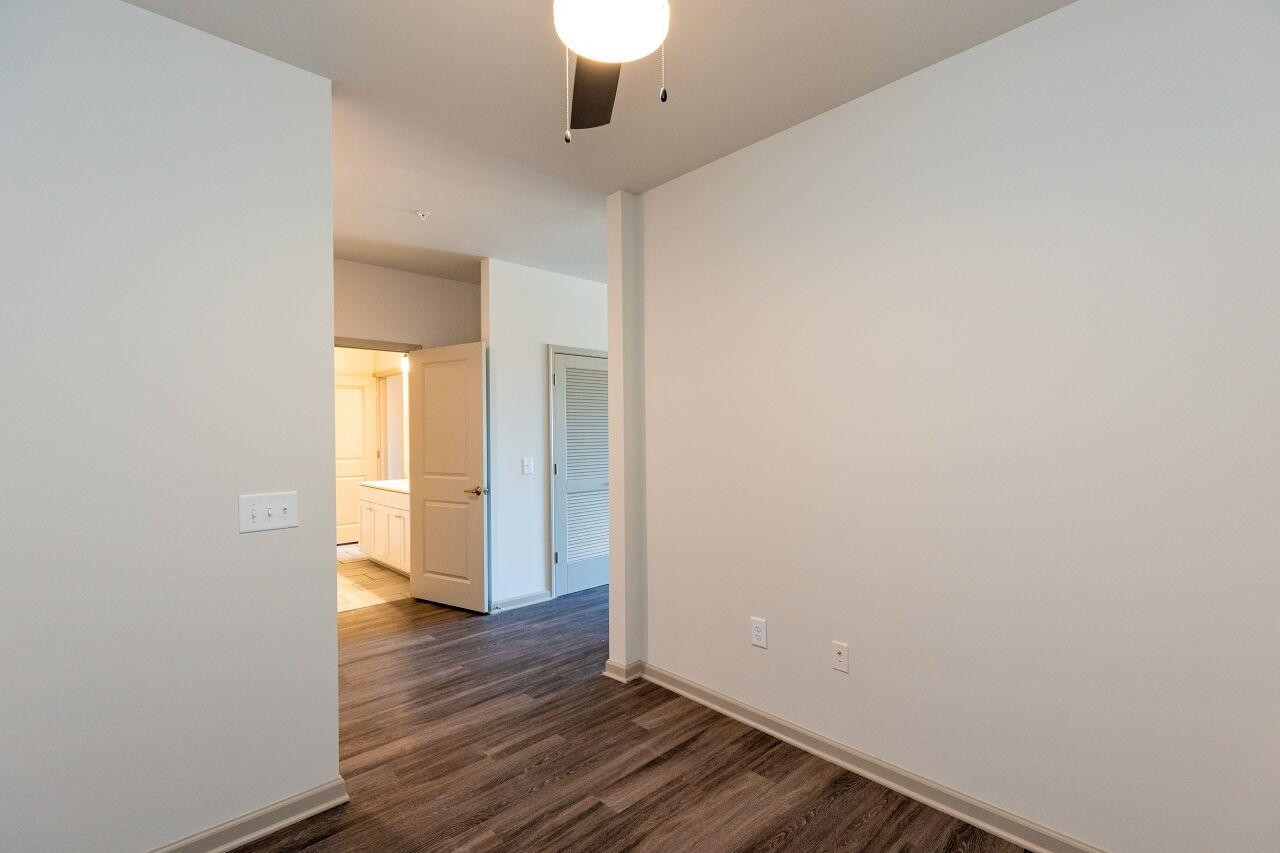 2303 Gathering Sq Court Property Photo 9
