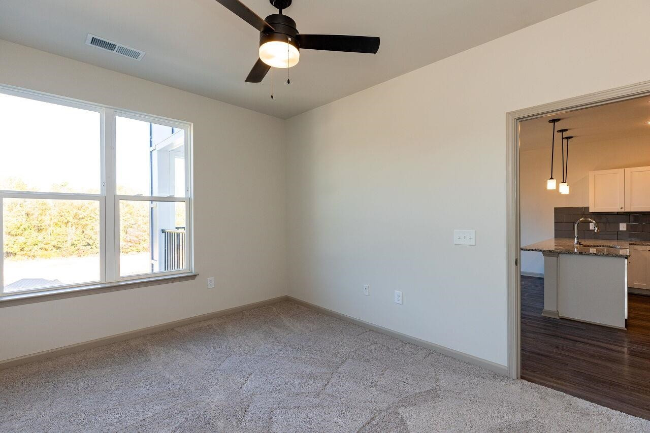 2303 Gathering Sq Court Property Photo 20