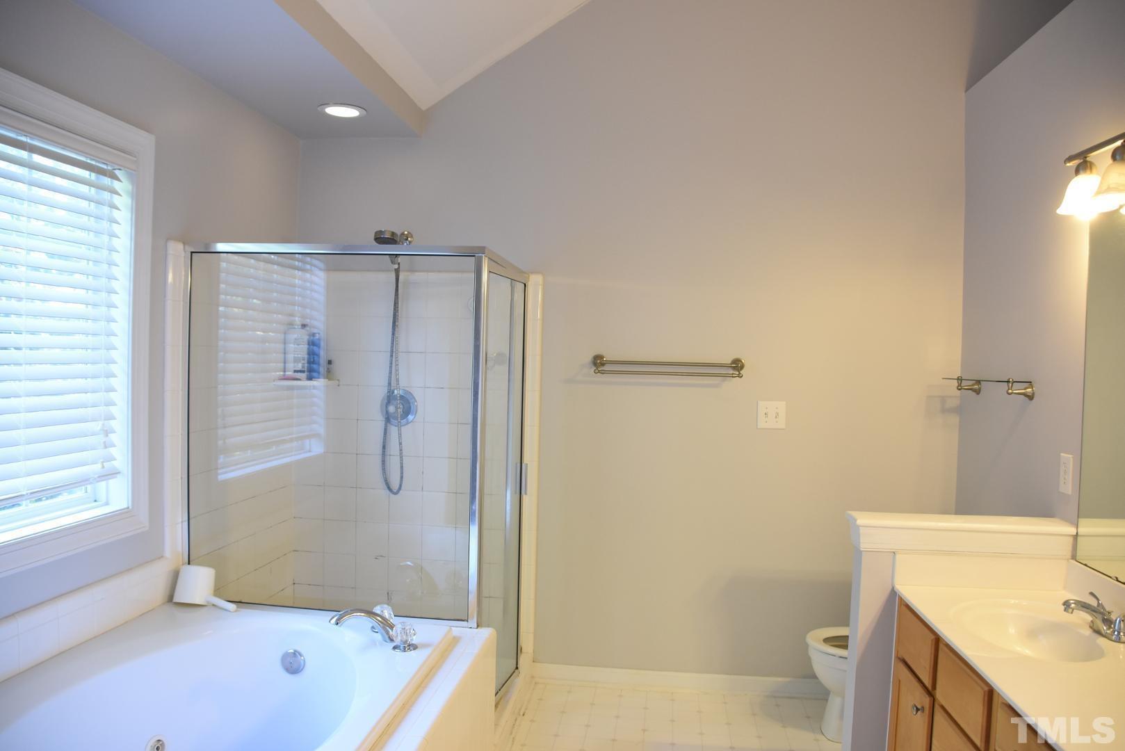 100 Chalkwell Ct Property Photo 10