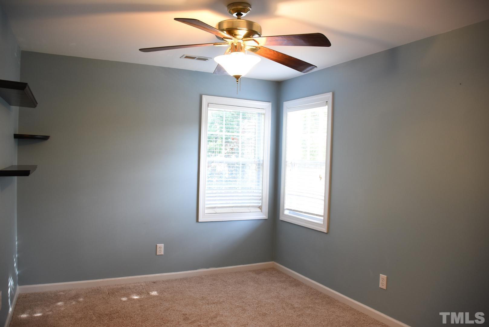 100 Chalkwell Ct Property Photo 11