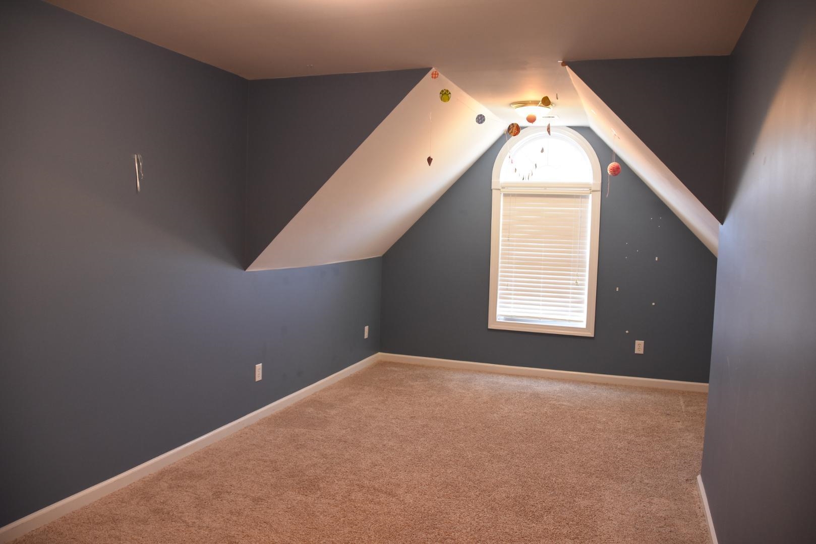 100 Chalkwell Ct Property Photo 13
