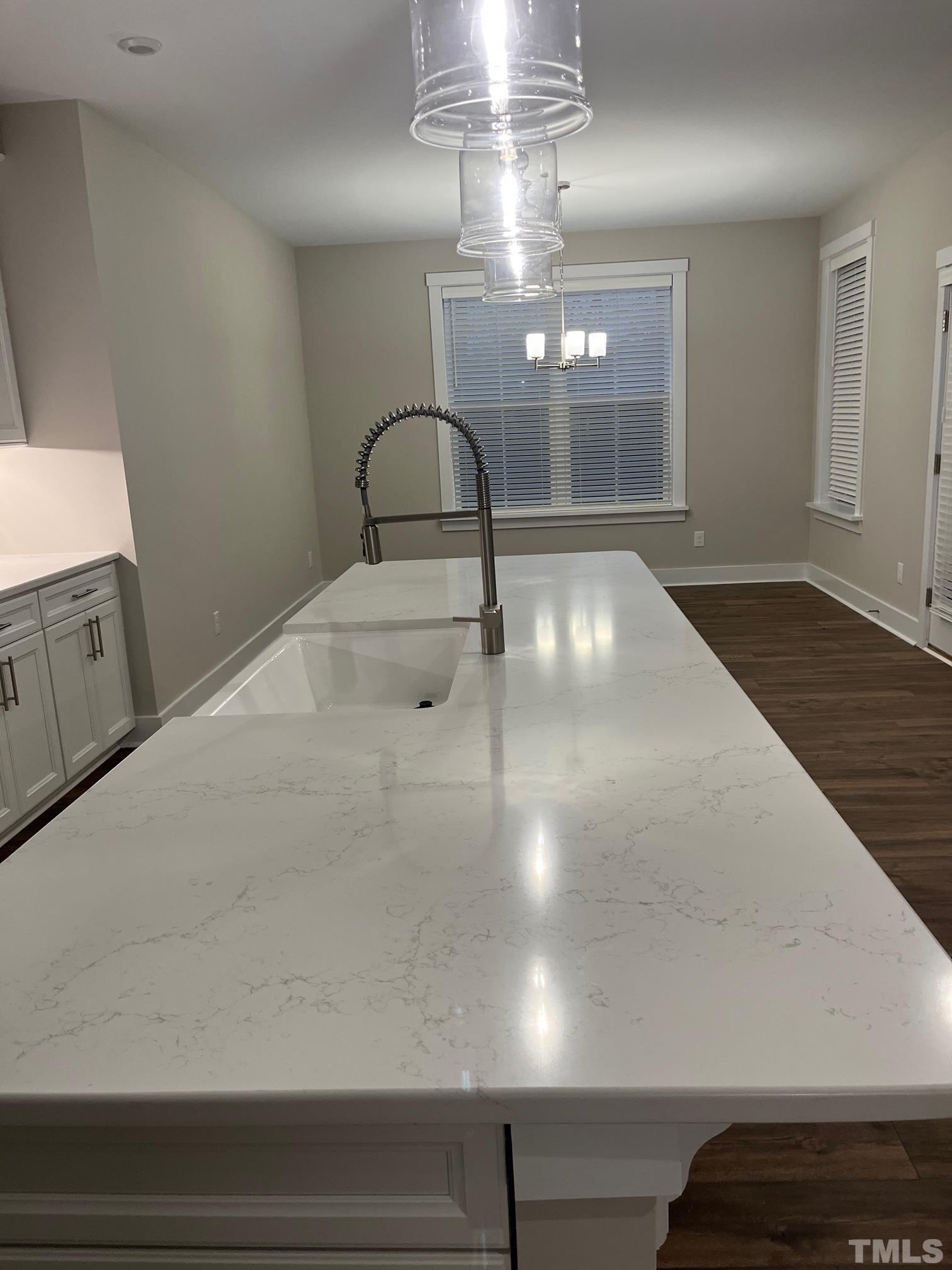 337 Carolina Street Property Photo 10