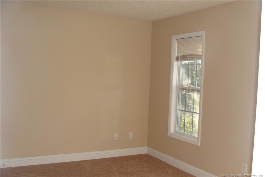305 Cresthaven Drive Property Photo 16