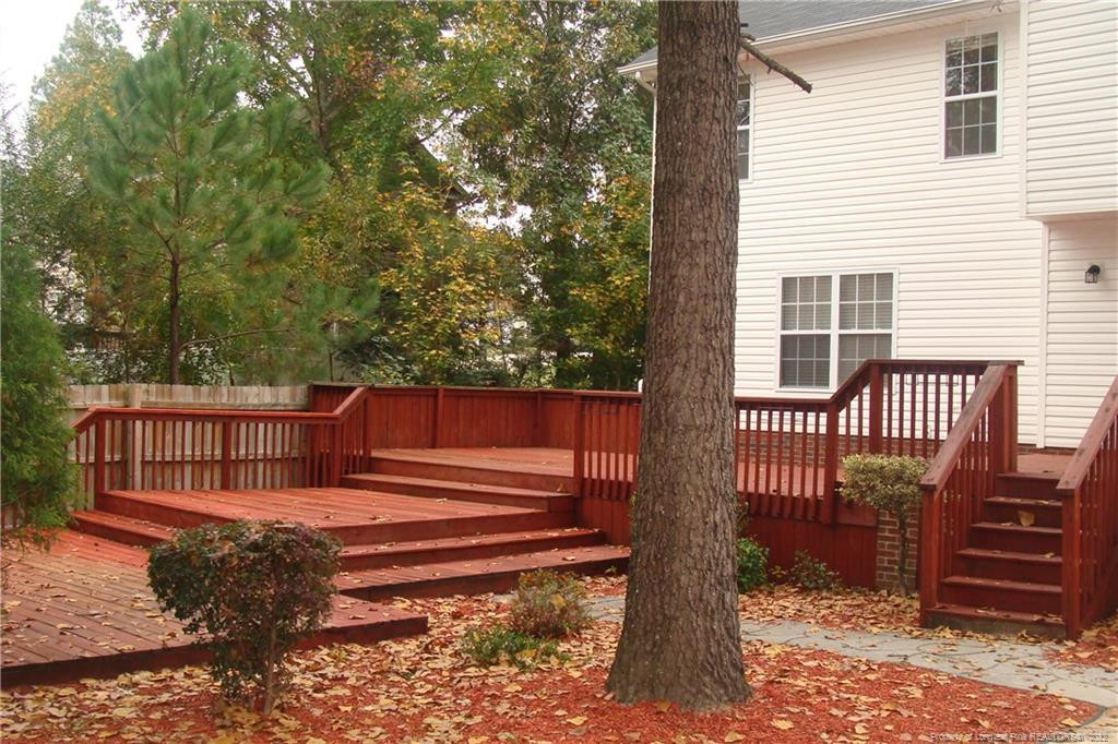 305 Cresthaven Drive Property Photo 17