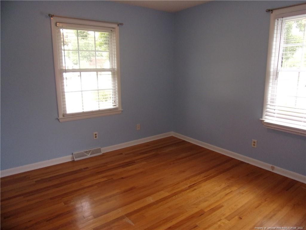 1503 Fairview Street Property Photo 9