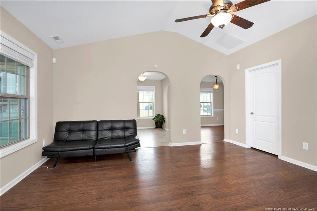 1093 Saint Johns Loop Property Photo 10