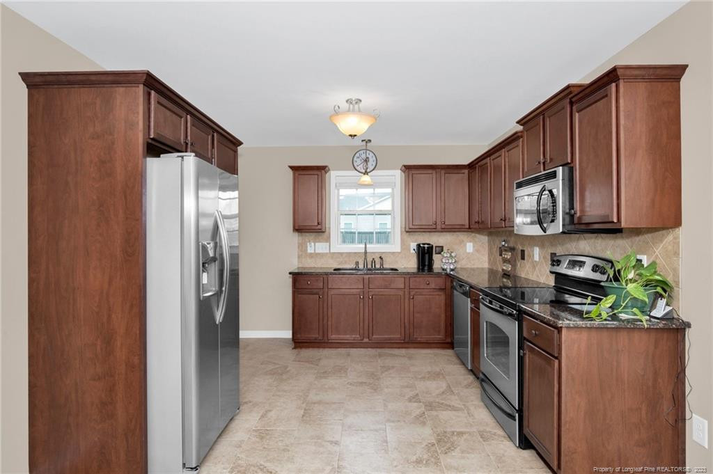 1093 Saint Johns Loop Property Photo 13