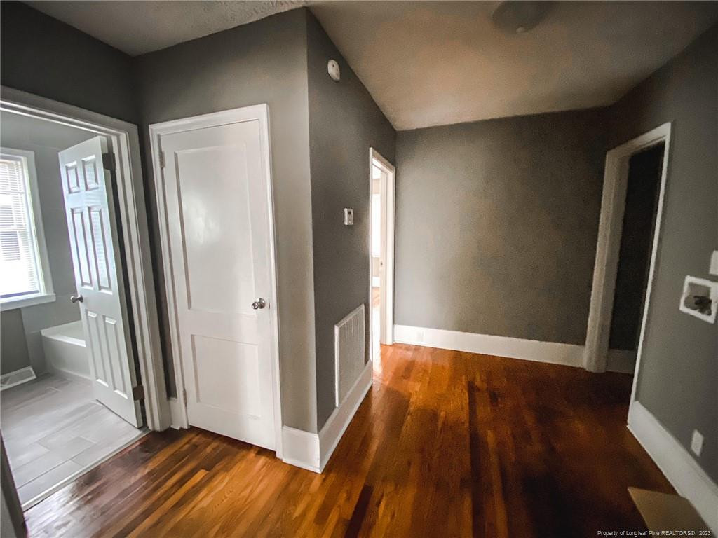 210 E 16th Street 2 Property Photo 6