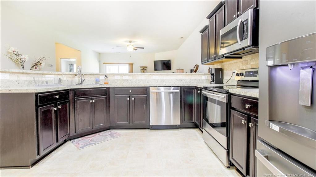 2028 Roswell Drive Property Photo 3