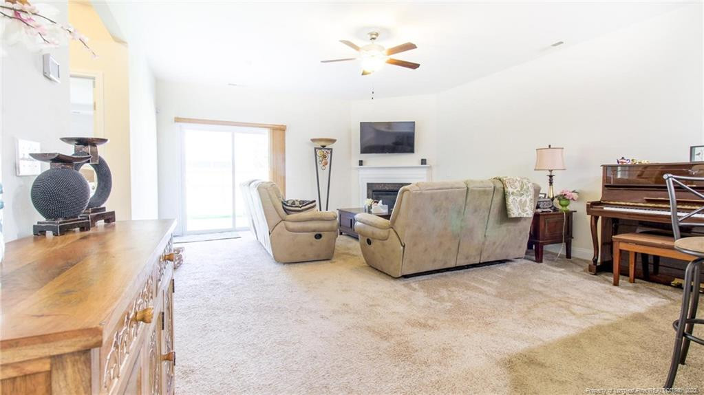 2028 Roswell Drive Property Photo 5