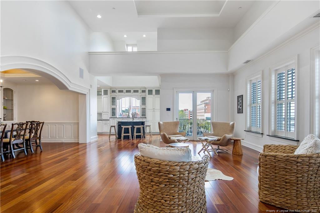 325 Hay Street 401 Property Photo 4