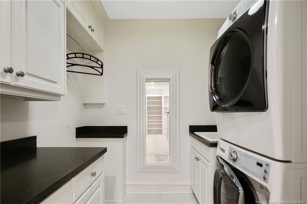 325 Hay Street 401 Property Photo 31
