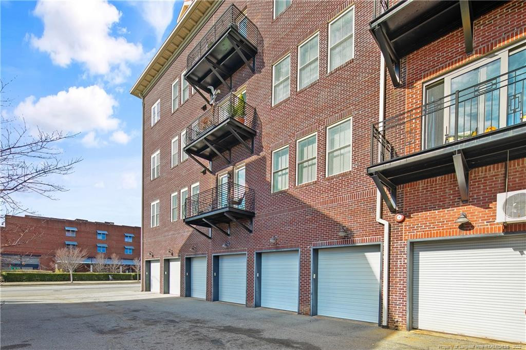 325 Hay Street 401 Property Photo 48