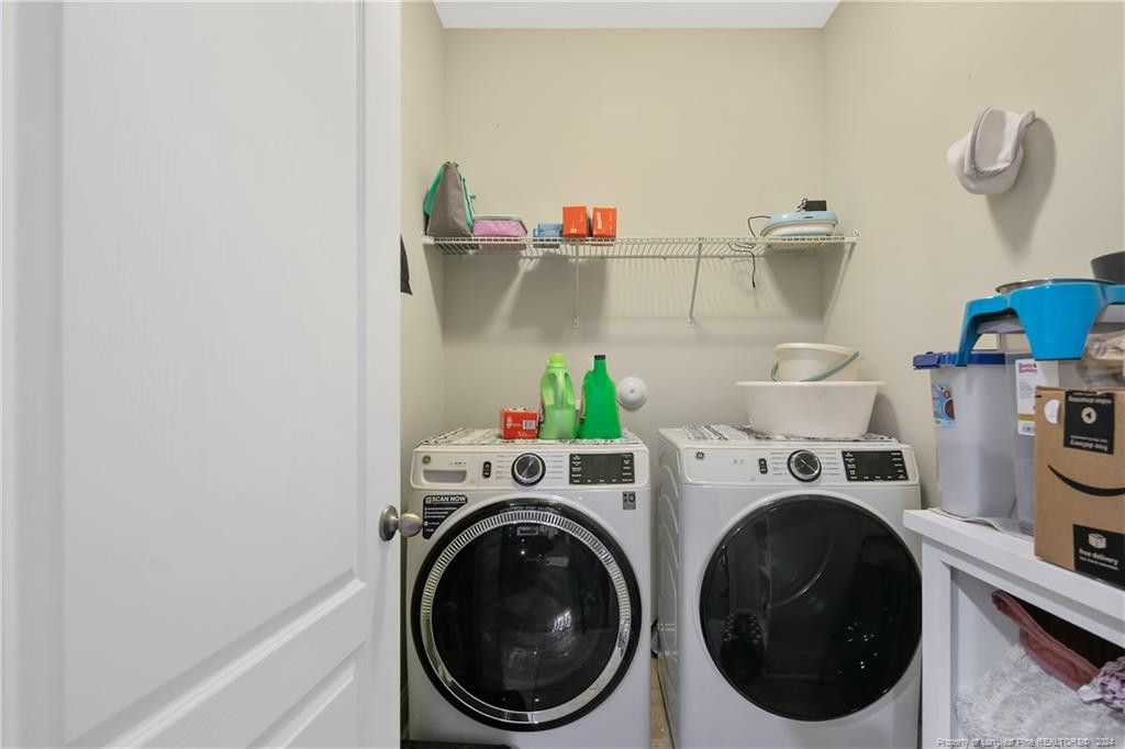 196 Brentmoor Drive Property Photo 11