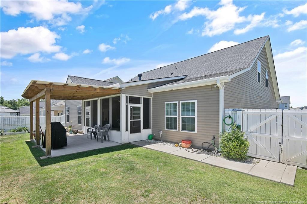 196 Brentmoor Drive Property Photo 14