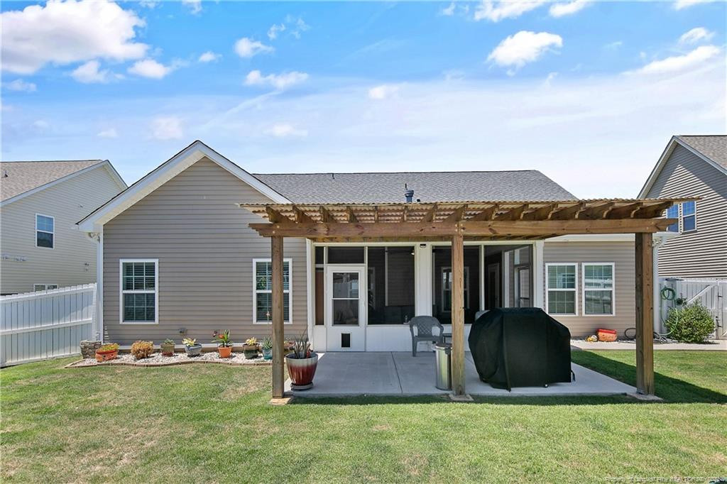 196 Brentmoor Drive Property Photo 15