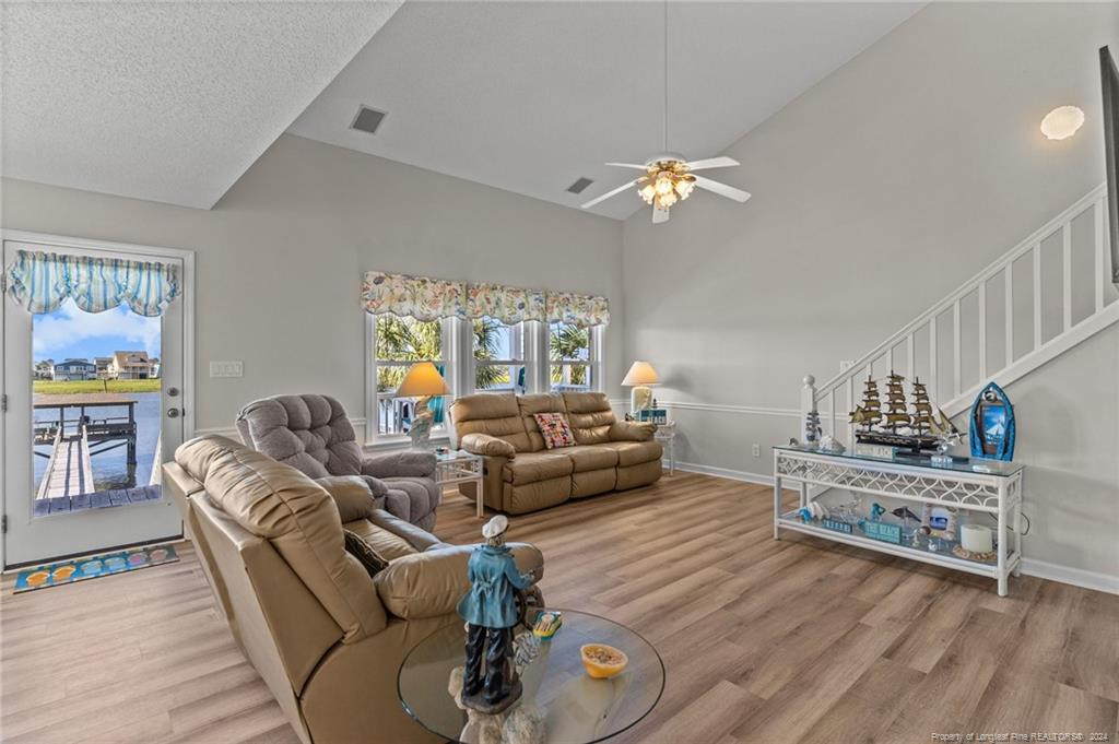 1794 E Sea Aire Sw Property Photo 6