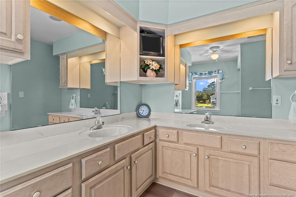 1794 E Sea Aire Sw Property Photo 16