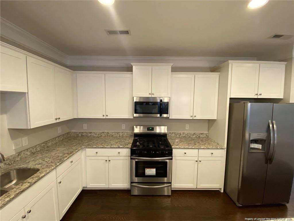 1206 Wingstem Place Property Photo 5