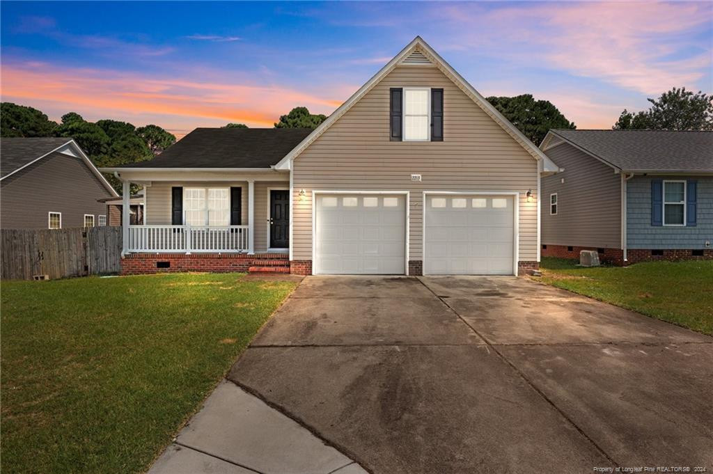 2213 Stornoway Court Property Photo 1