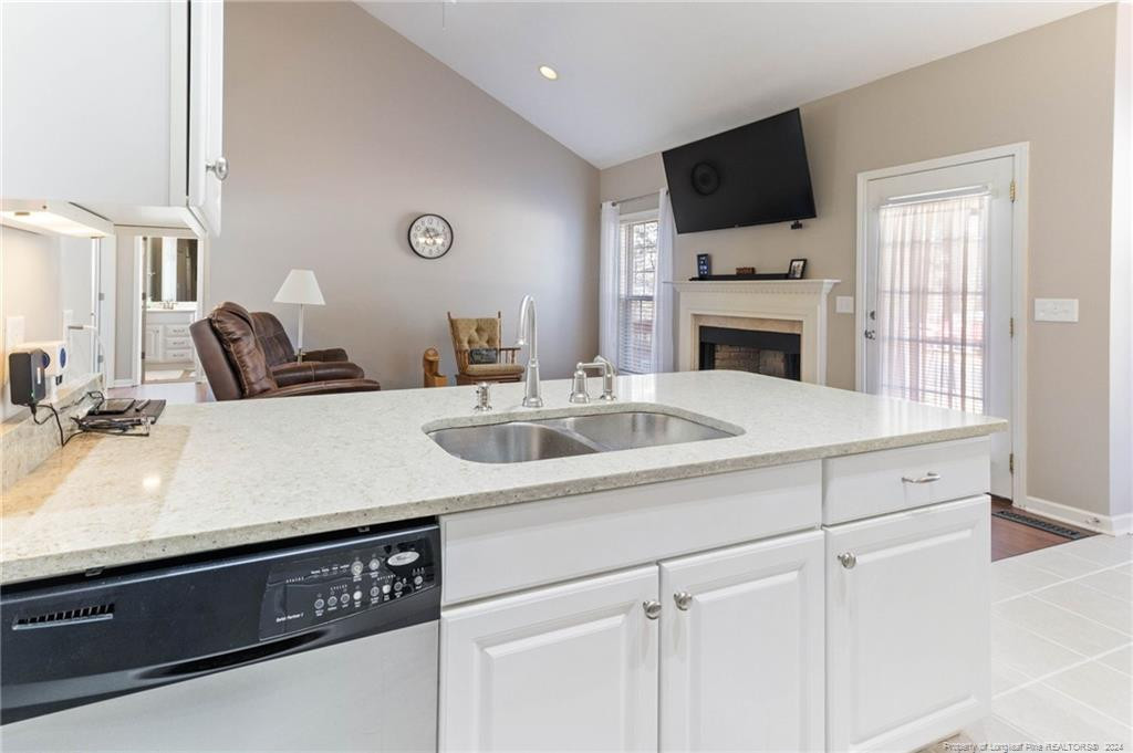 610 Seymour Street Property Photo 14