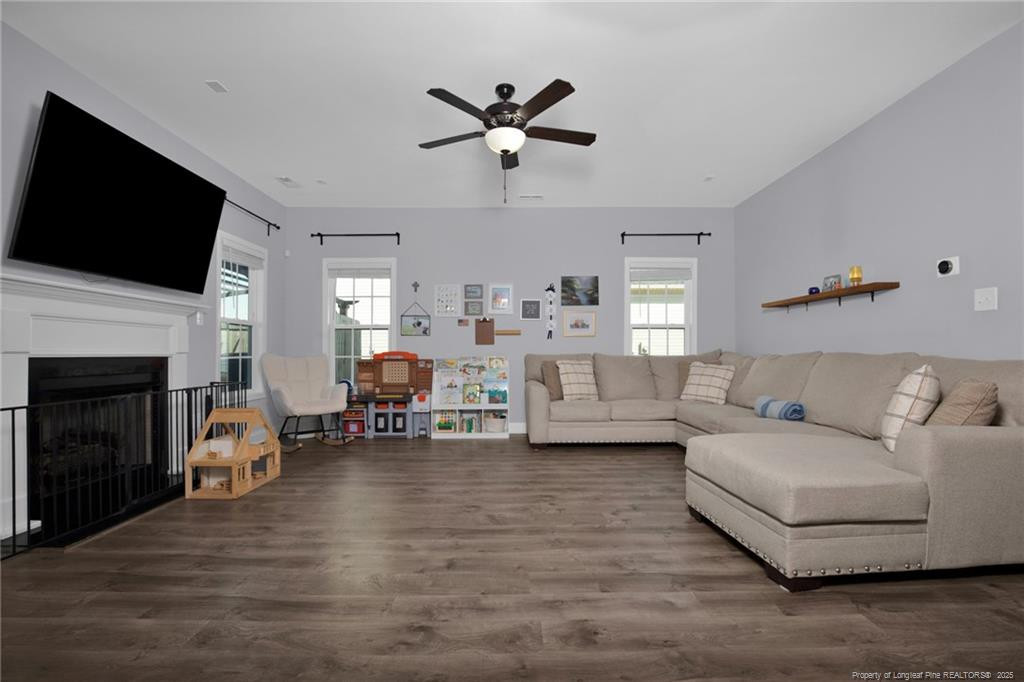 284 Weston Woods Street Property Photo 4
