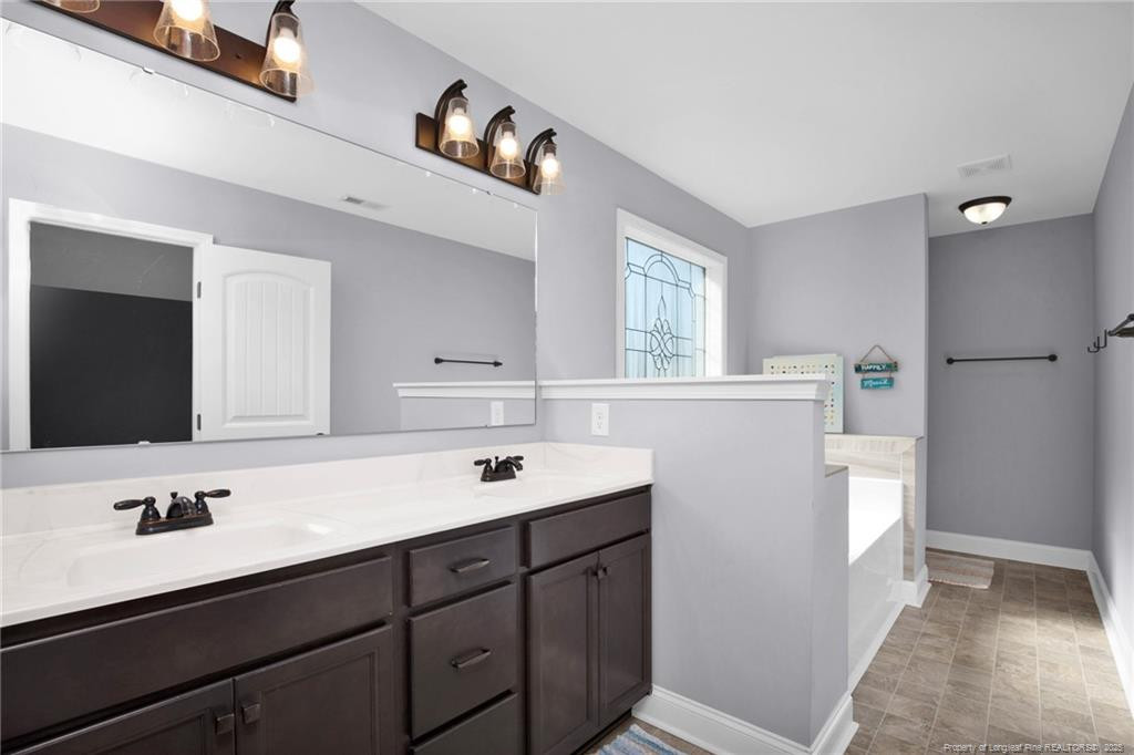 284 Weston Woods Street Property Photo 19