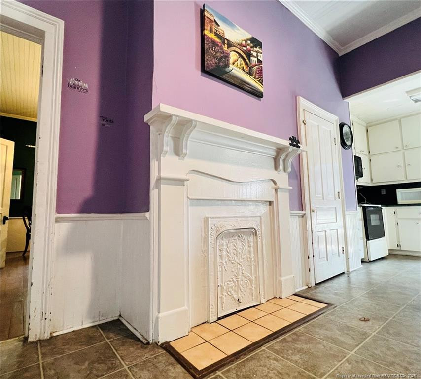 208 S Bond Street Property Photo 11