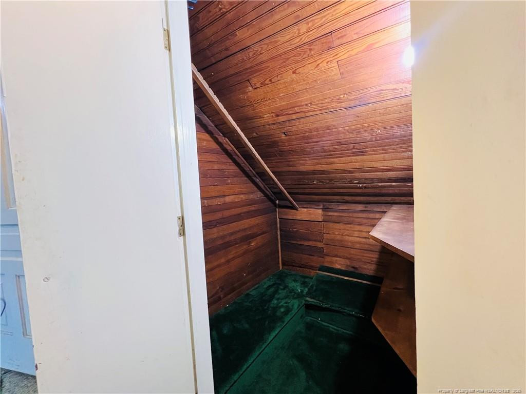 208 S Bond Street Property Photo 24