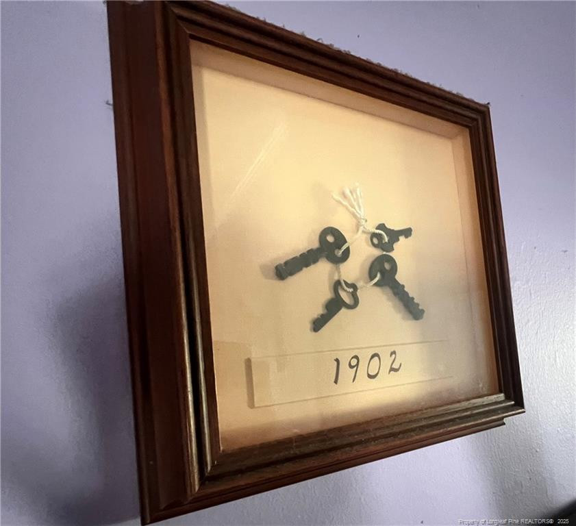 208 S Bond Street Property Photo 26