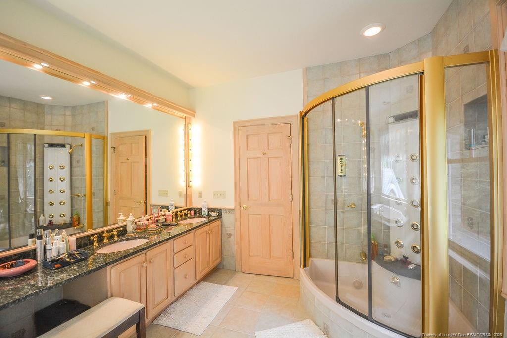 1064 Tresses Court Property Photo 34