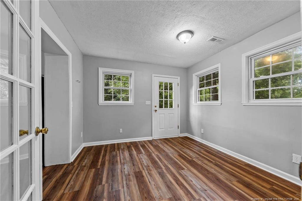 212 N Roberts Street Property Photo 13
