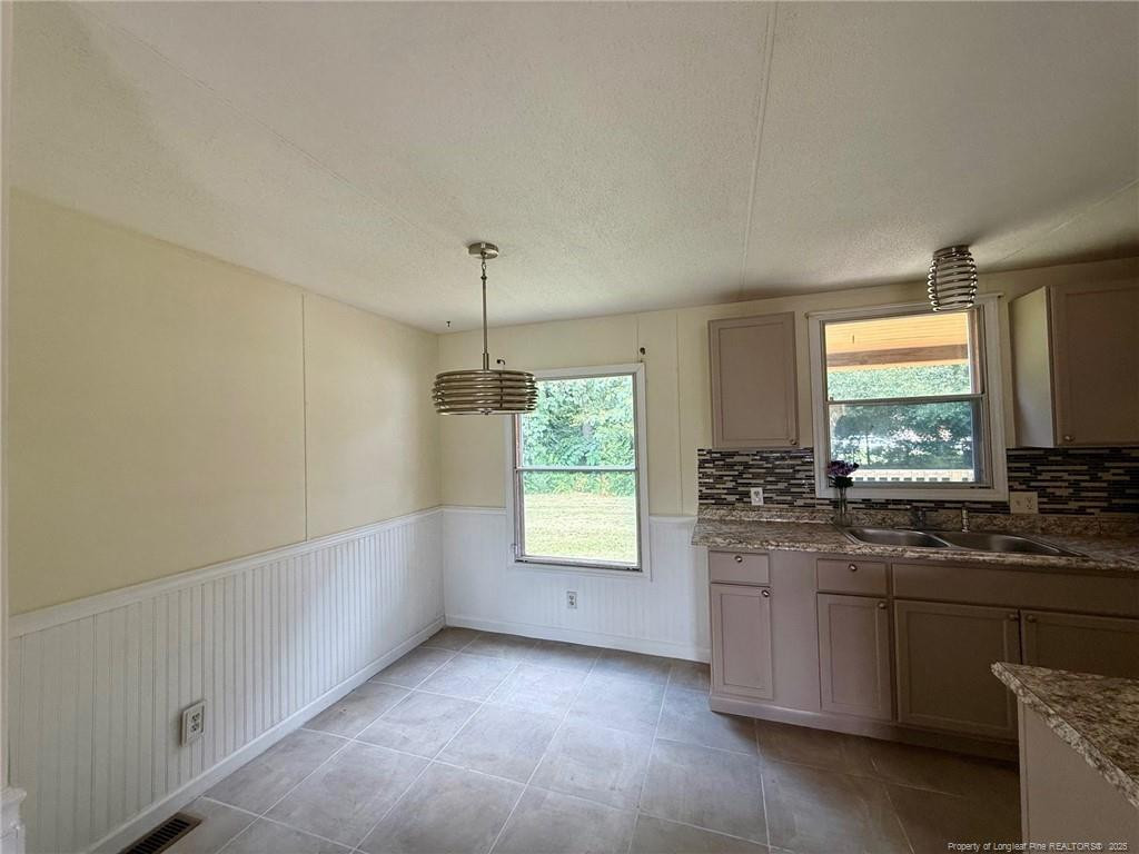 135 Snowhill Church Road Property Photo 4