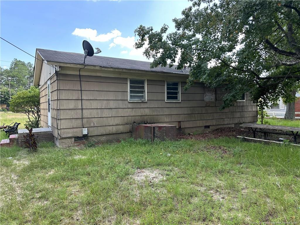 5758 Camden Road Property Photo 5