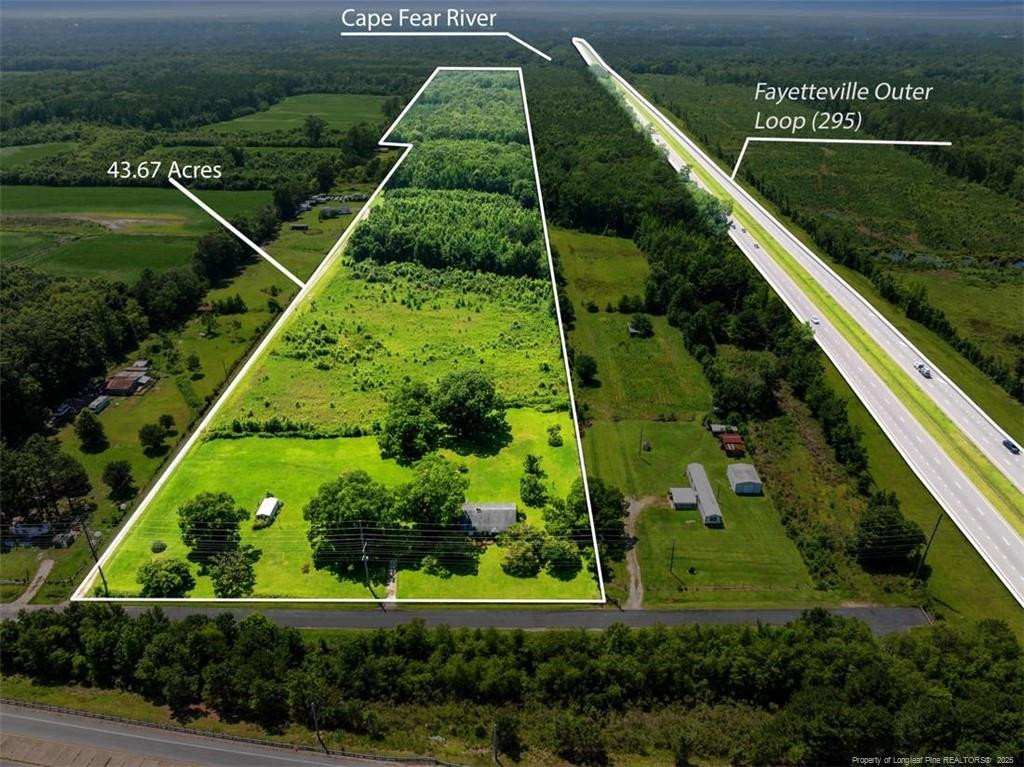 4247 River Road Property Photo 2