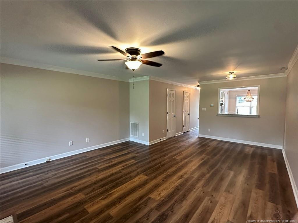 312 Ayrshire Court Property Photo 8