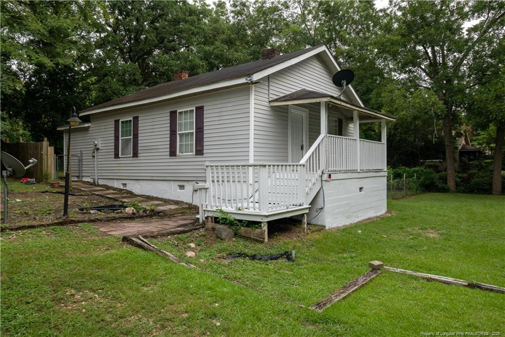 1913 Burnett Avenue Property Photo 4