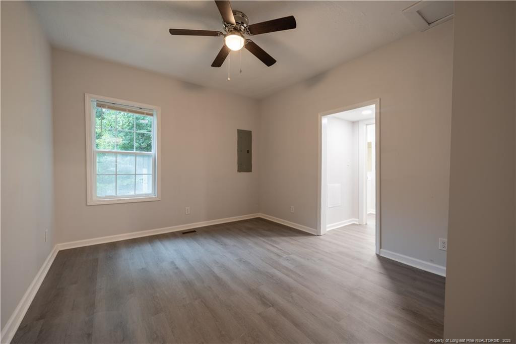 1913 Burnett Avenue Property Photo 5