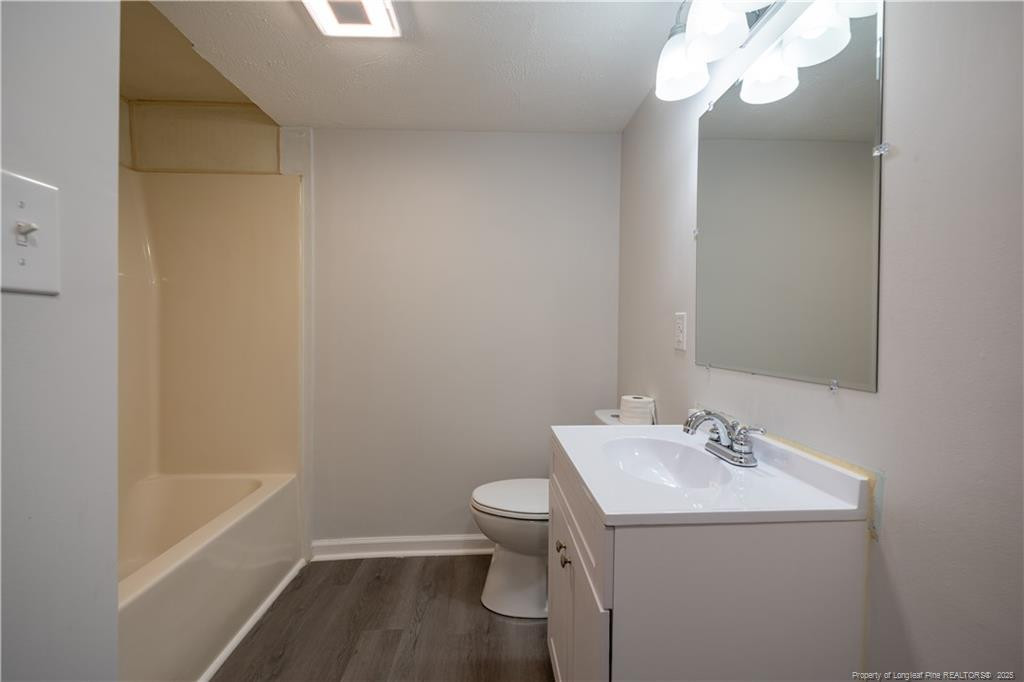1913 Burnett Avenue Property Photo 14