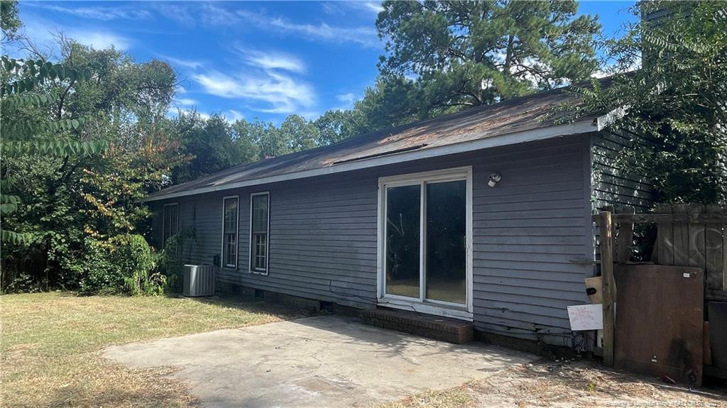 4504 Windcross Court Property Photo 4