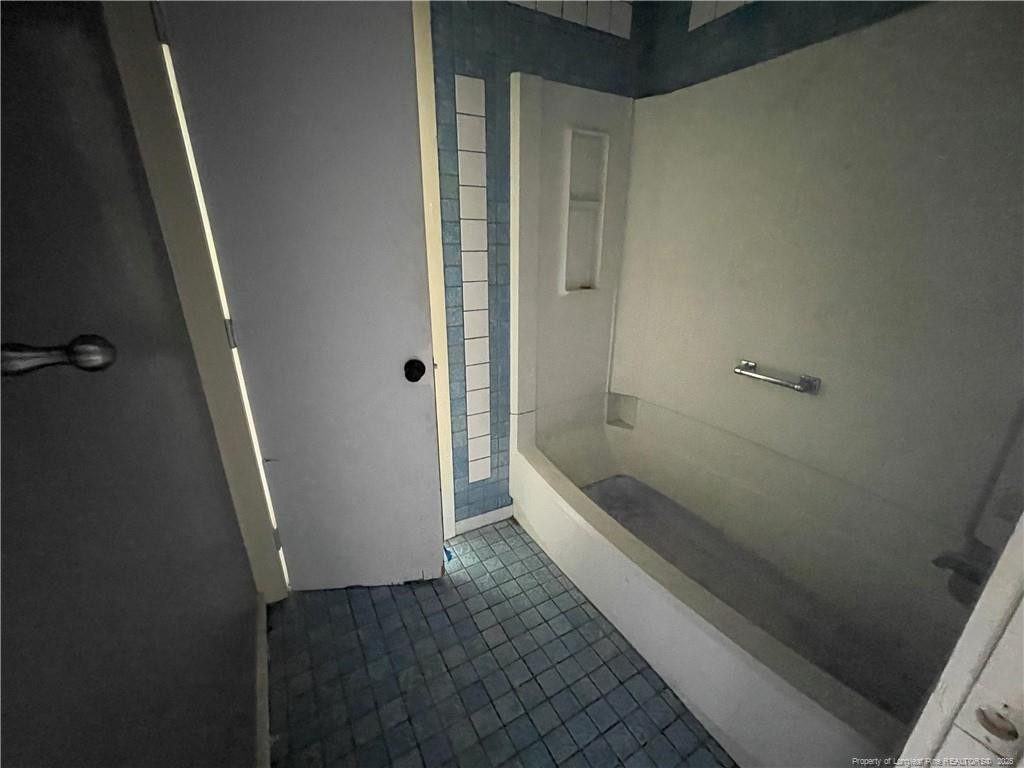 4504 Windcross Court Property Photo 18