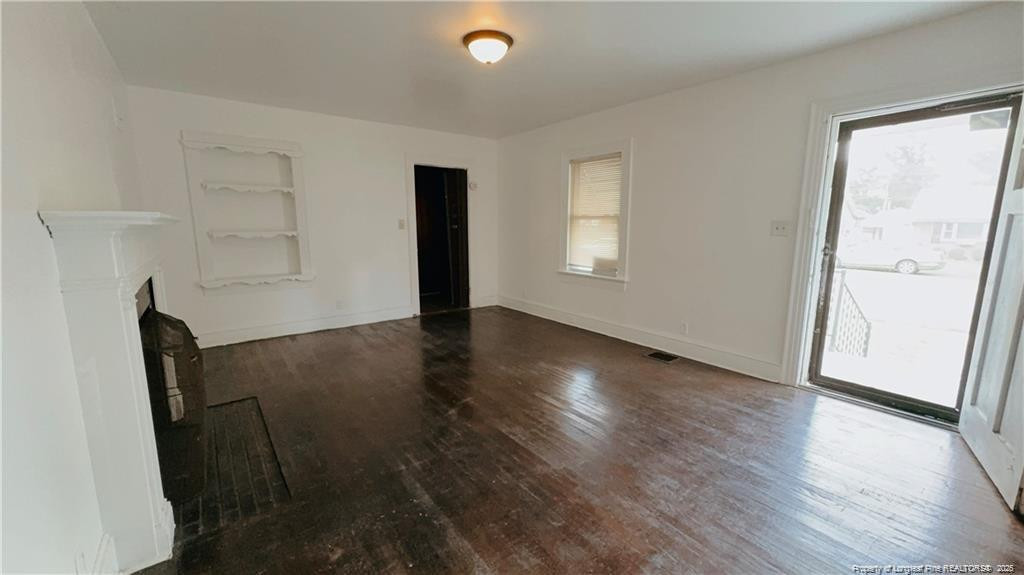 1105 Colonial Avenue Property Photo 3