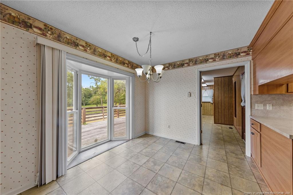241 Hight Road Property Photo 13