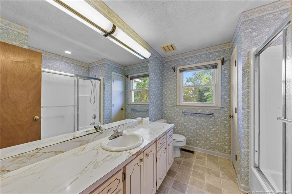 241 Hight Road Property Photo 18