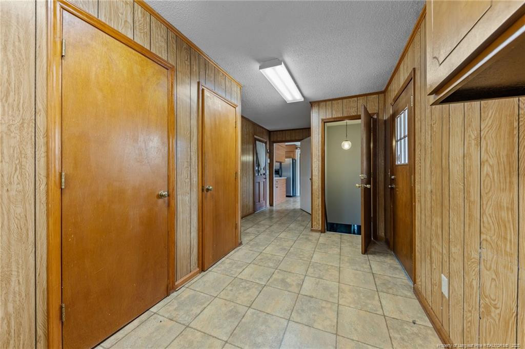 241 Hight Road Property Photo 26