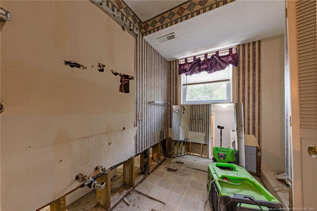 241 Hight Road Property Photo 32