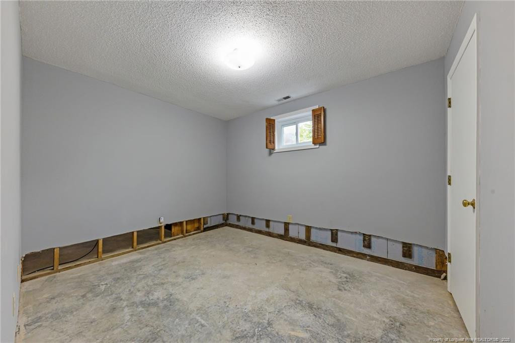 241 Hight Road Property Photo 34