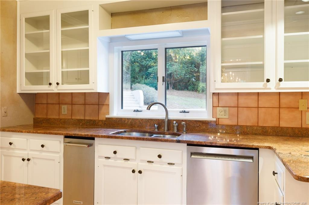 440 Valley Road Property Photo 15